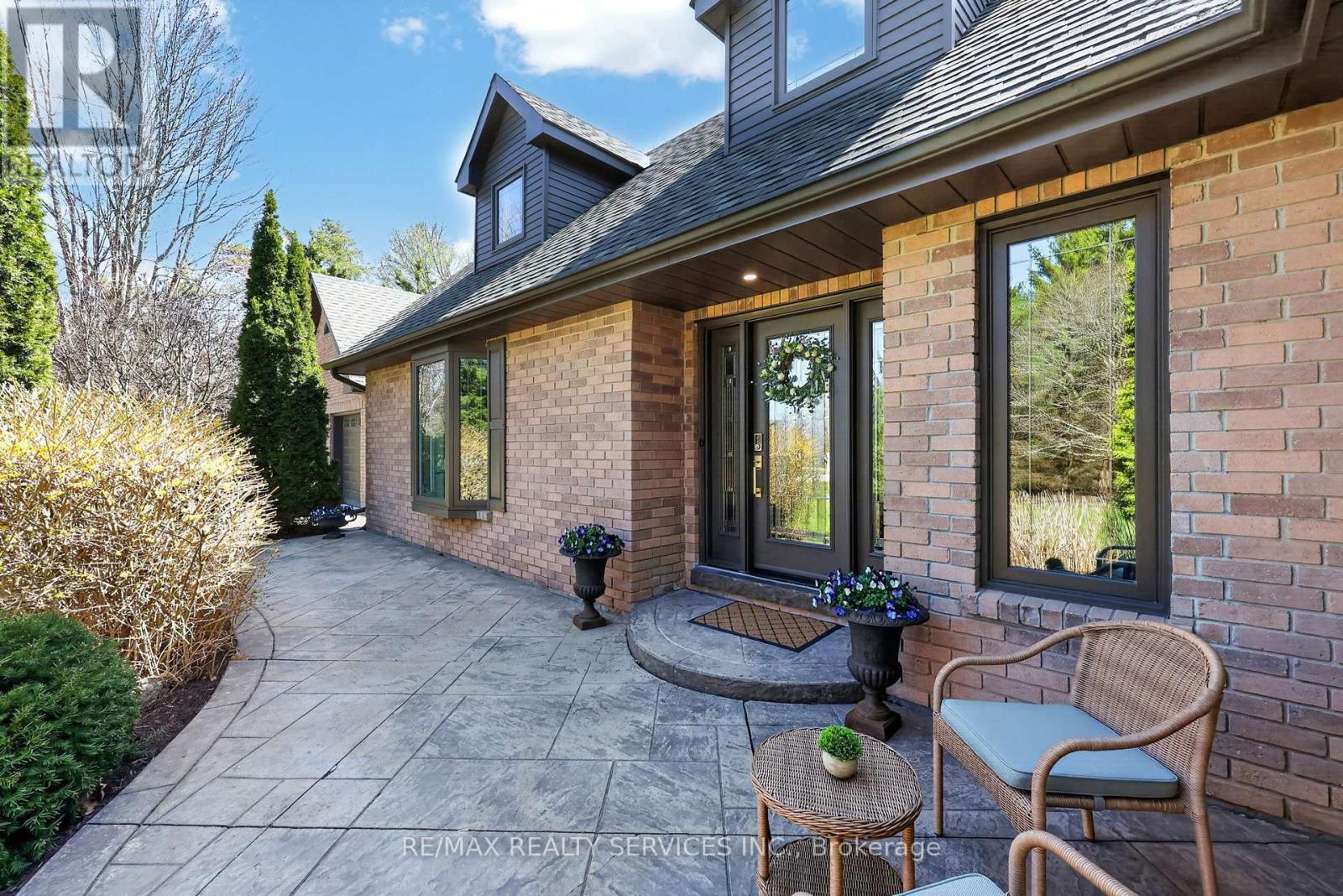 12 GLENN COURT - 5