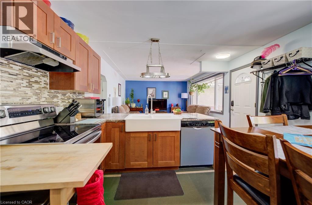 251 SHELDON Avenue N - 16