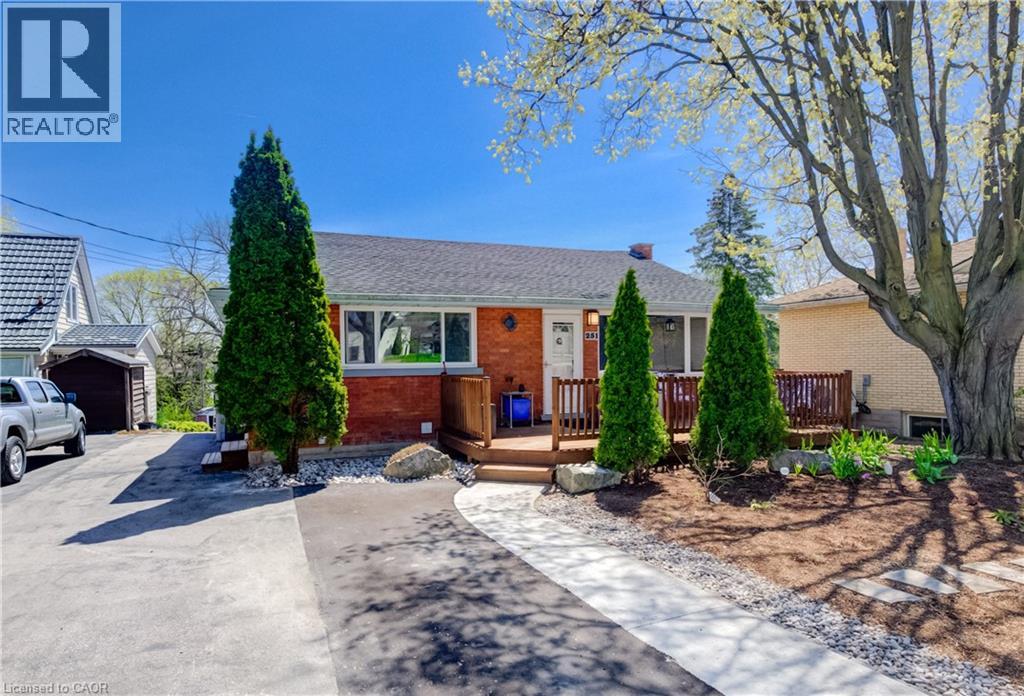 251 SHELDON Avenue N - 2