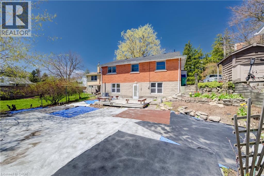 251 SHELDON Avenue N - 44