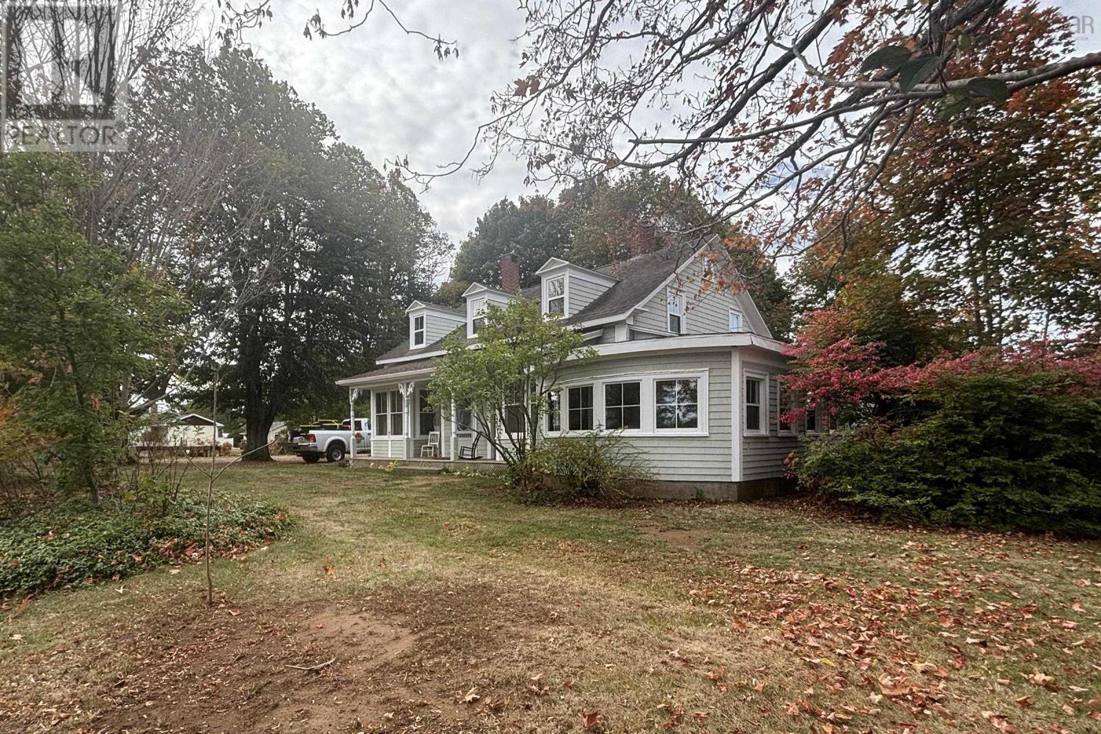 Property 2 of 30 of 9717 Highway 10