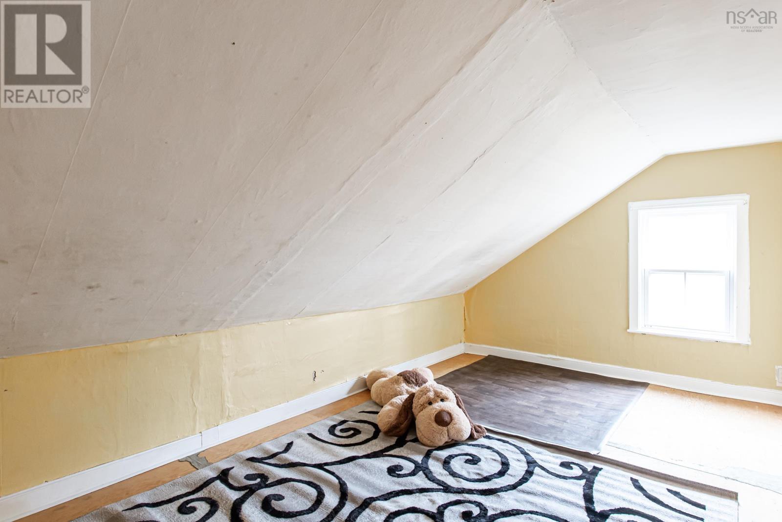 Property 30 of 30 of 9717 Highway 10