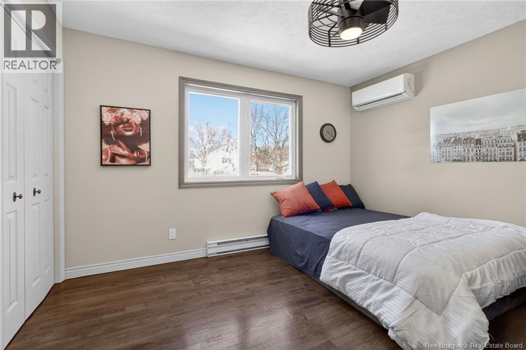 141 Gaspe Street - 24