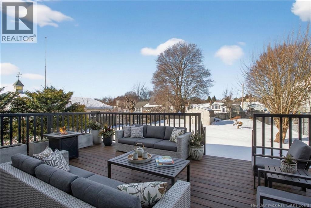 141 Gaspe Street - 40