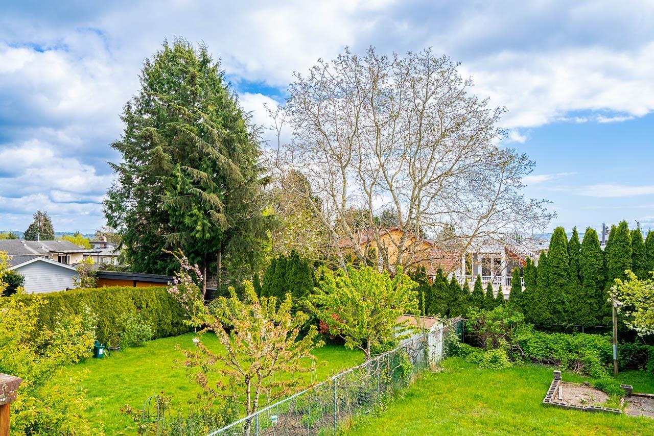 15856 BUENA VISTA AVENUE, White Rock