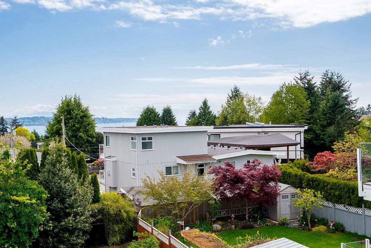 15856 BUENA VISTA AVENUE, White Rock