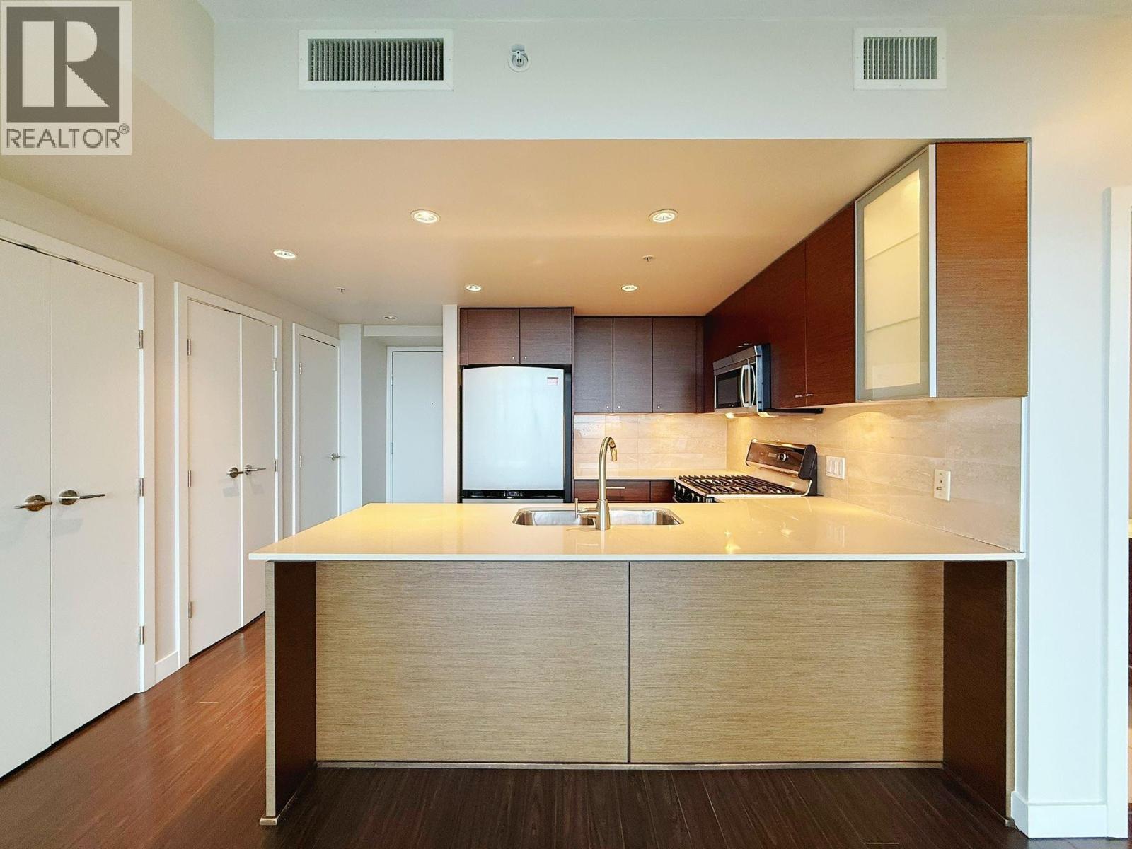 #1707-7371 WESTMINSTER Highway, Richmond