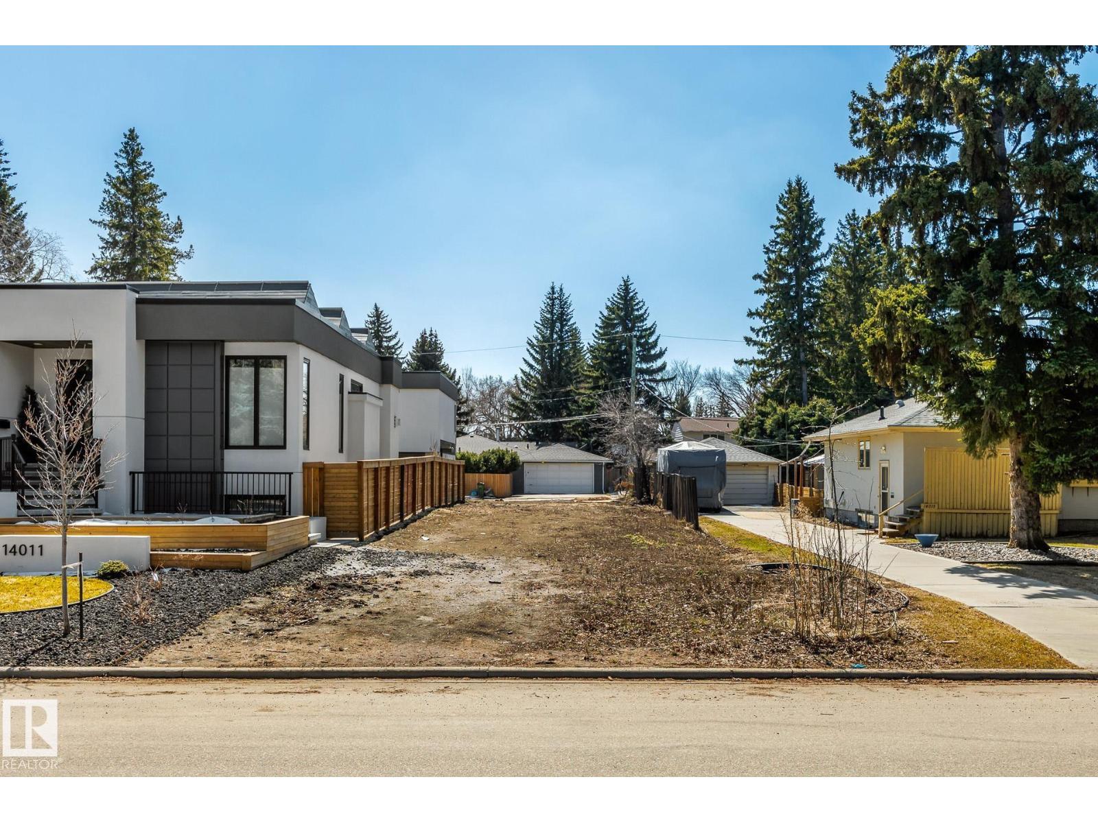14013 101 AV NW, Edmonton