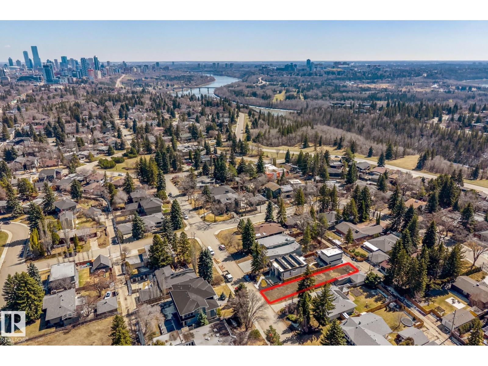 14013 101 AV NW, Edmonton
