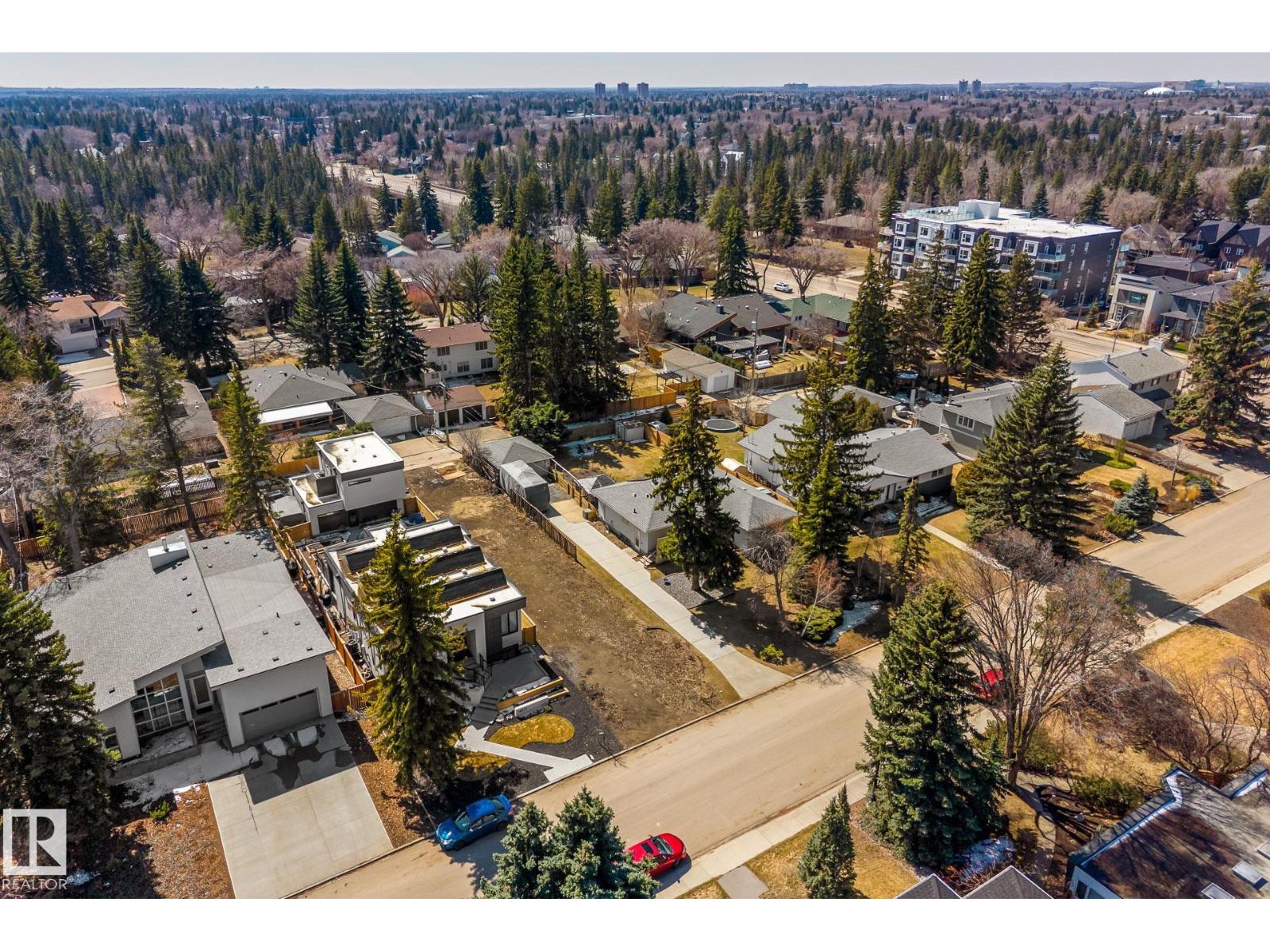 14013 101 AV NW, Edmonton