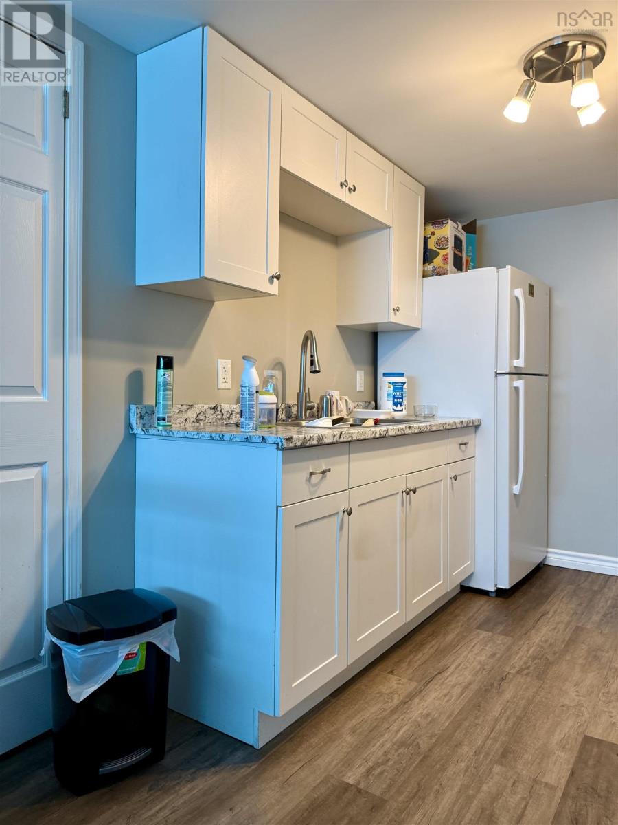 128 Main Street - 12