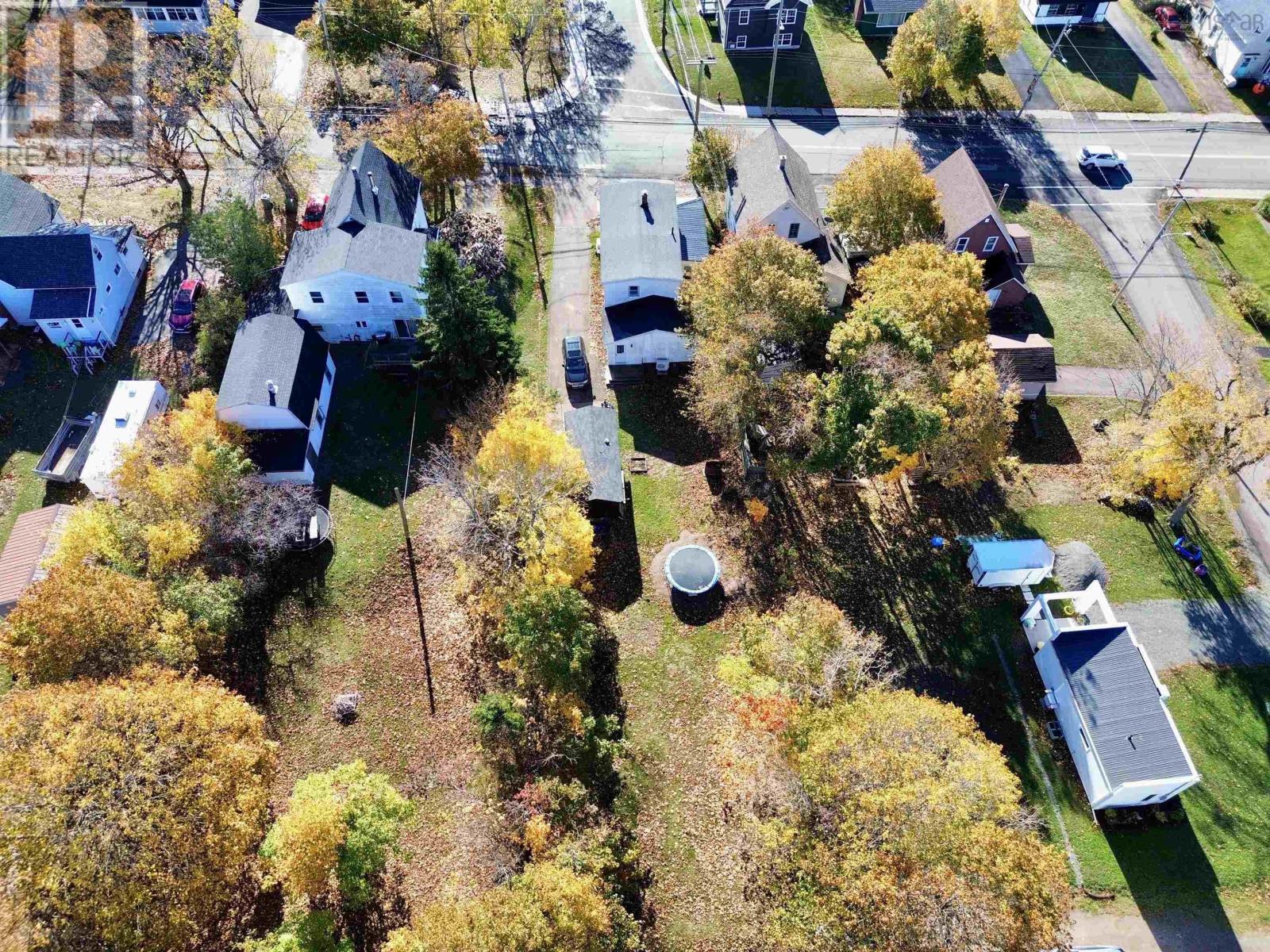 Property 22 of 39 of 128 Main Street