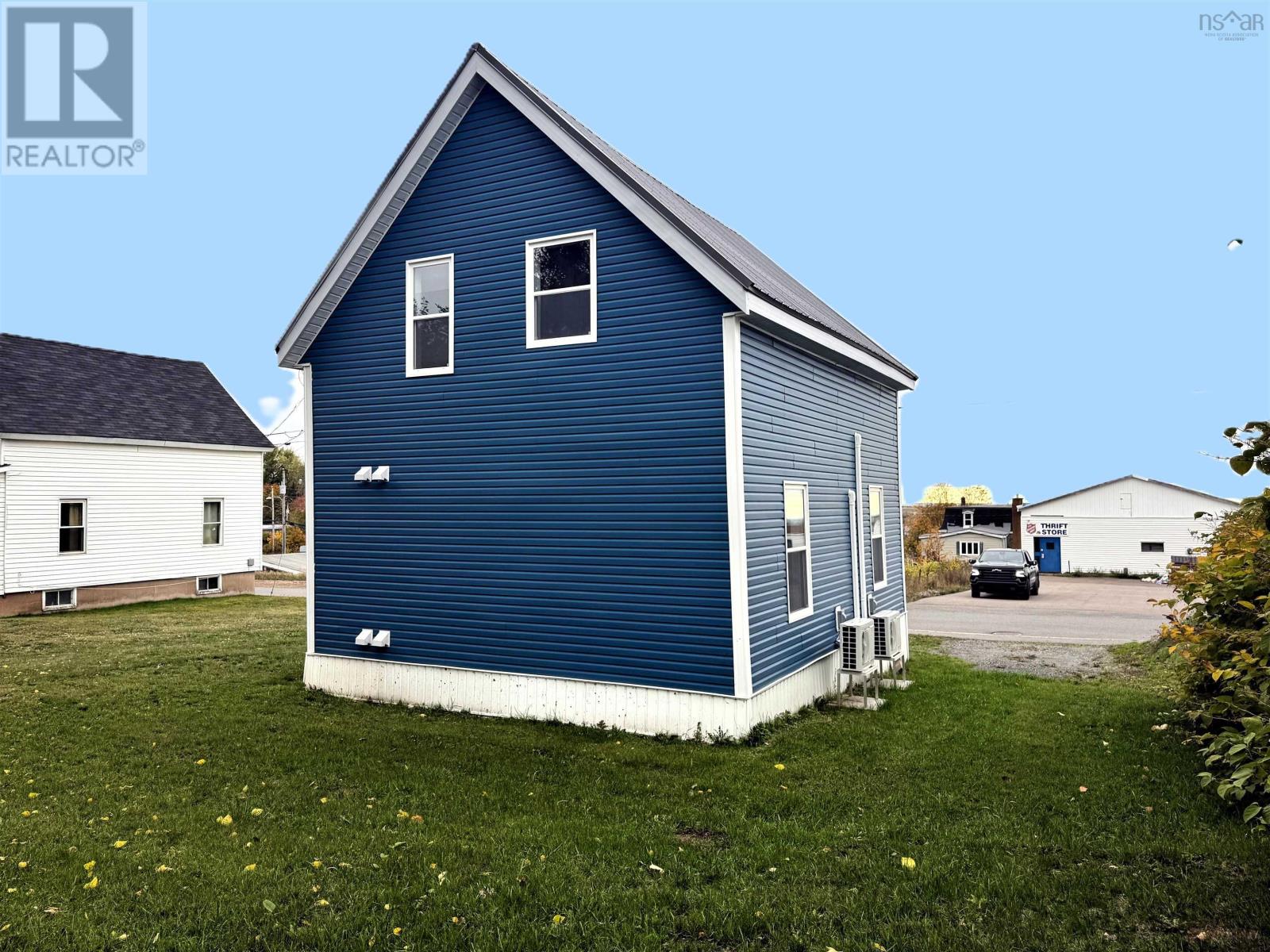 10 Pioneer Street - 3