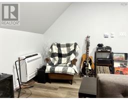 10 Pioneer Street, Springhill, NS B0M1X0 Photo 14