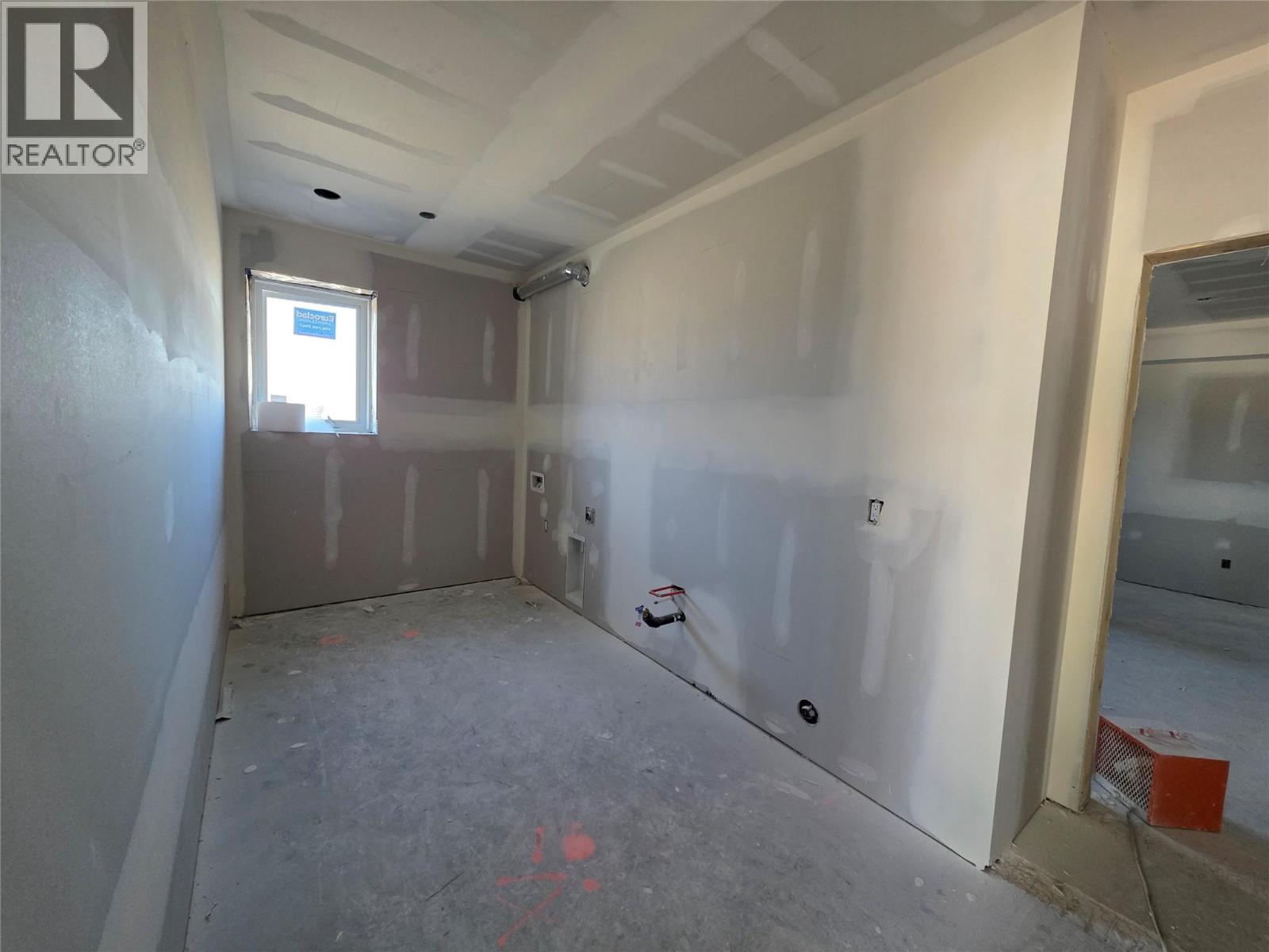  491 Clifton Road North, Kelowna