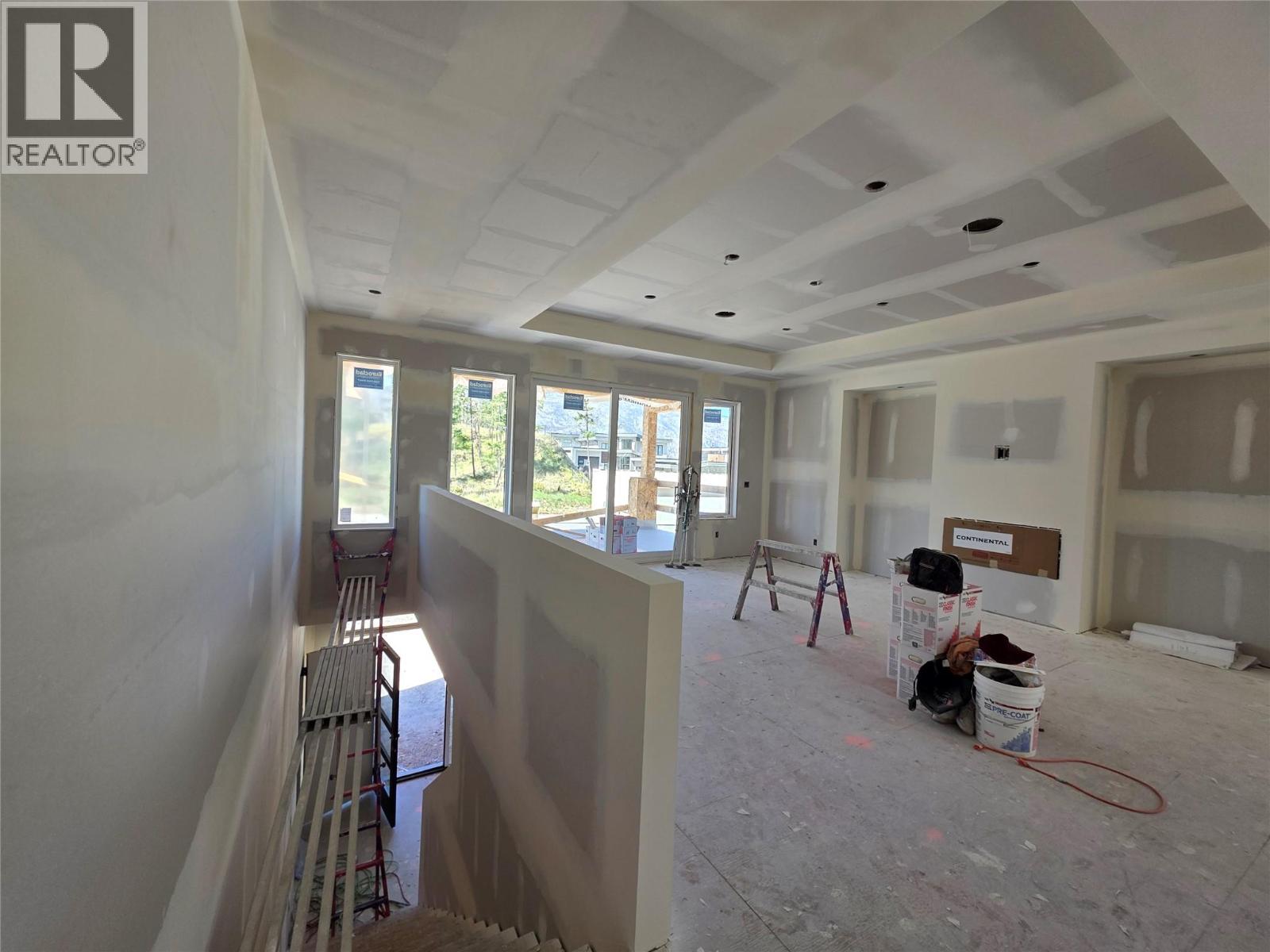  491 Clifton Road North, Kelowna