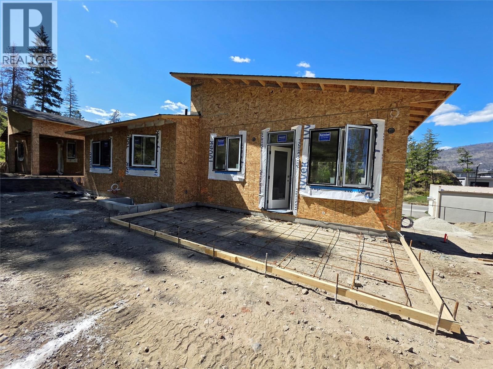  491 Clifton Road North, Kelowna