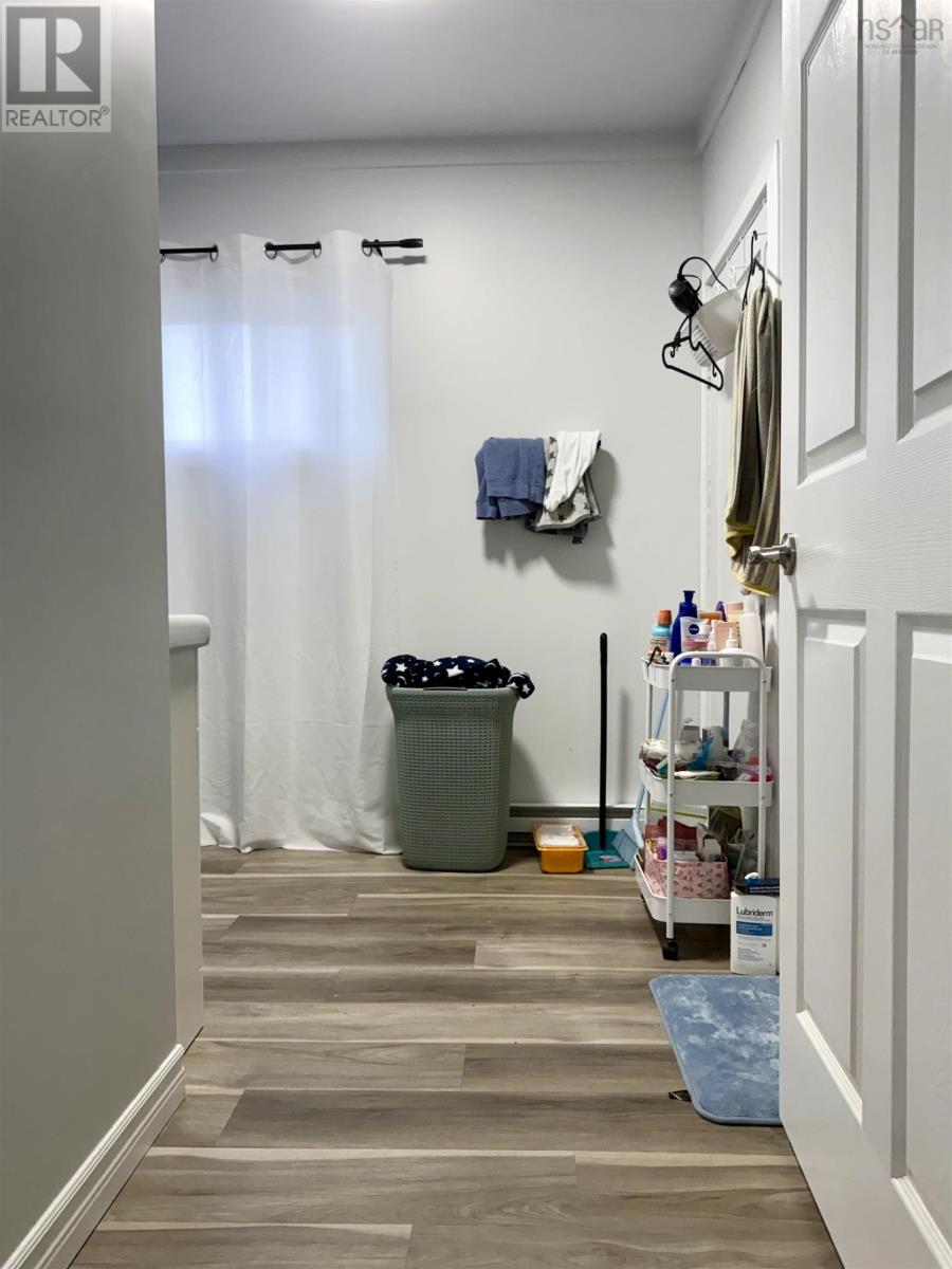 46 Lisgar Street - 16