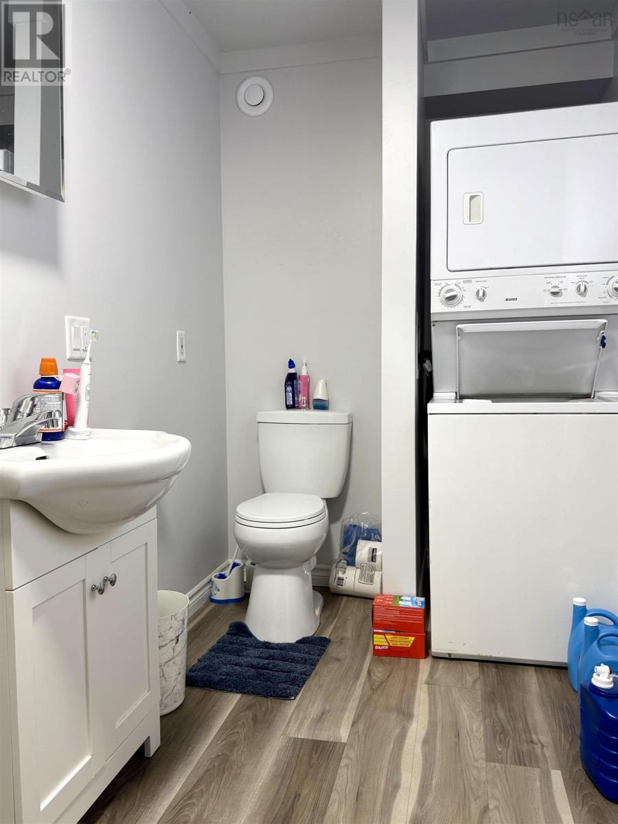 Property 18 of 43 of 46 Lisgar Street