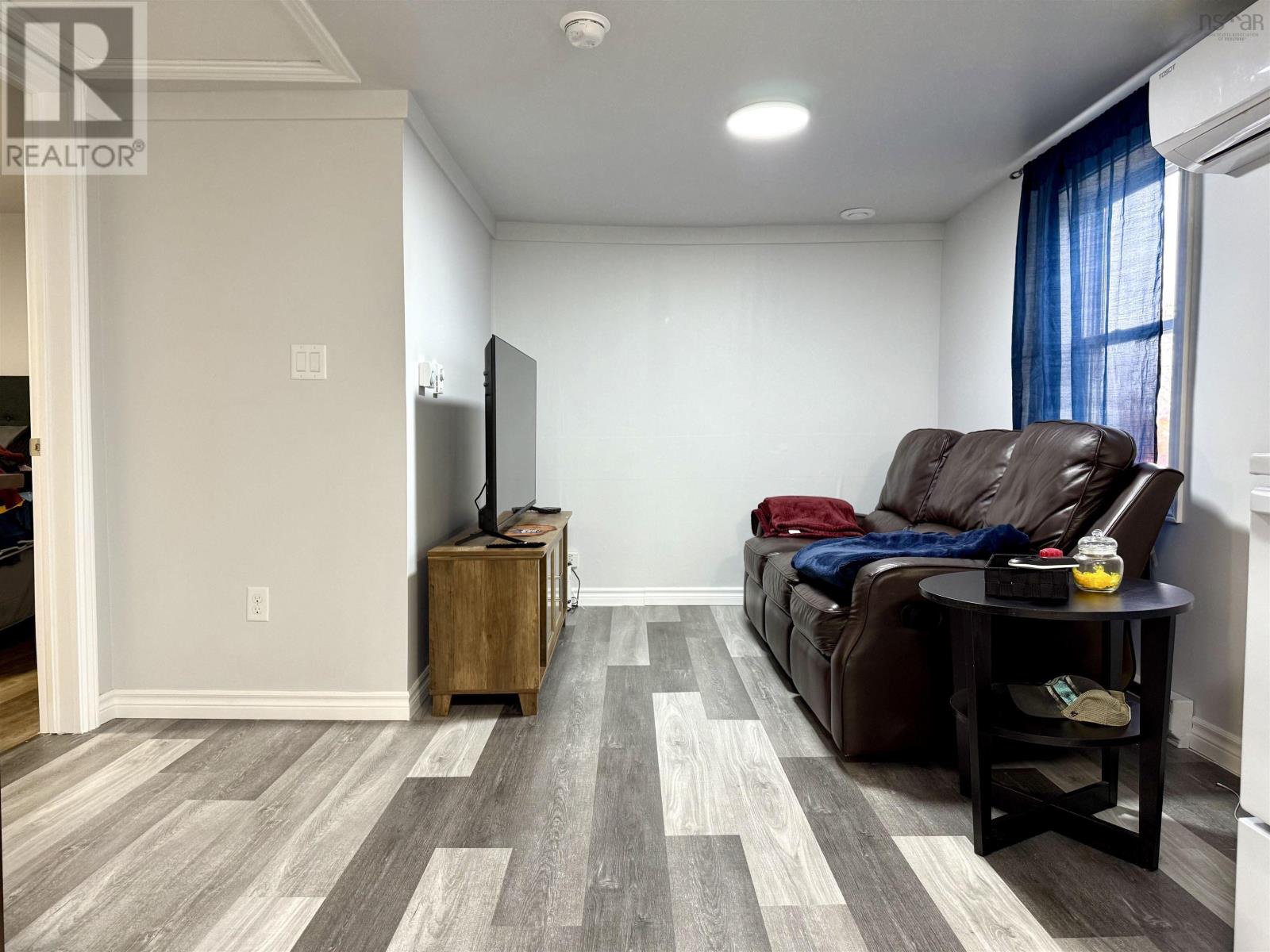 46 Lisgar Street - 30