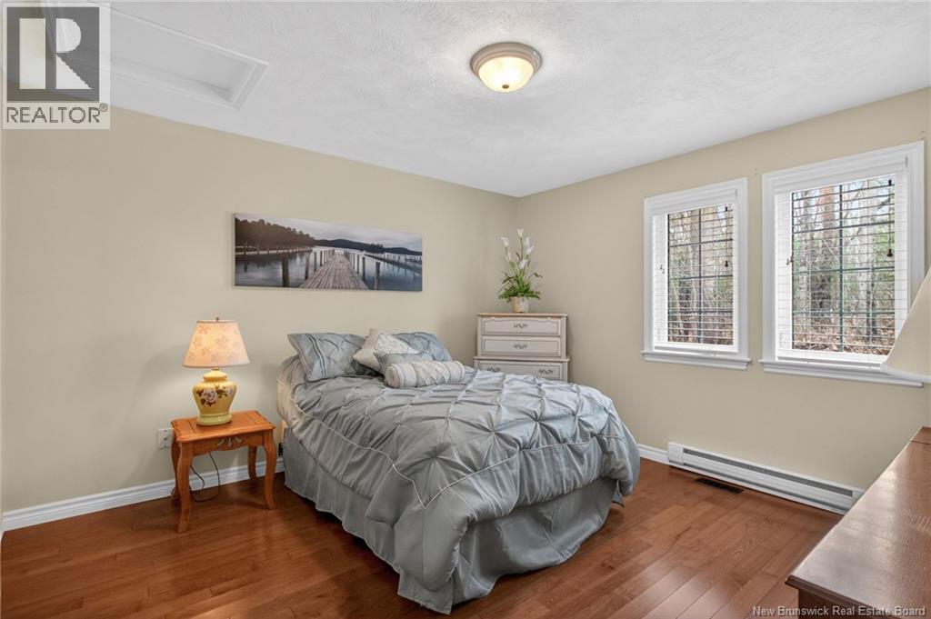 184 Canusa Drive - 32