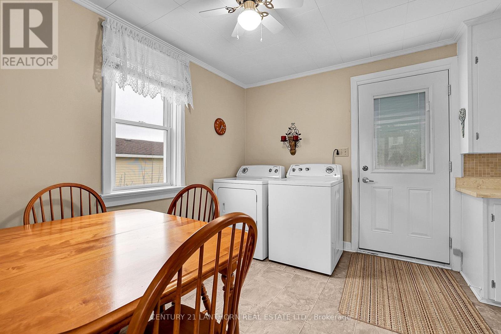 229 ST LAWRENCE STREET W - 13