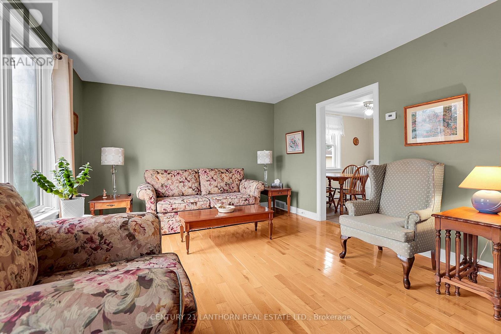 229 ST LAWRENCE STREET W - 15