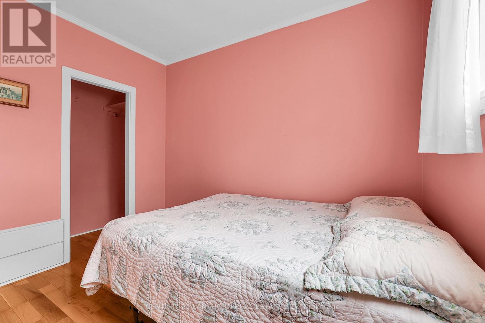 229 ST LAWRENCE STREET W - 28
