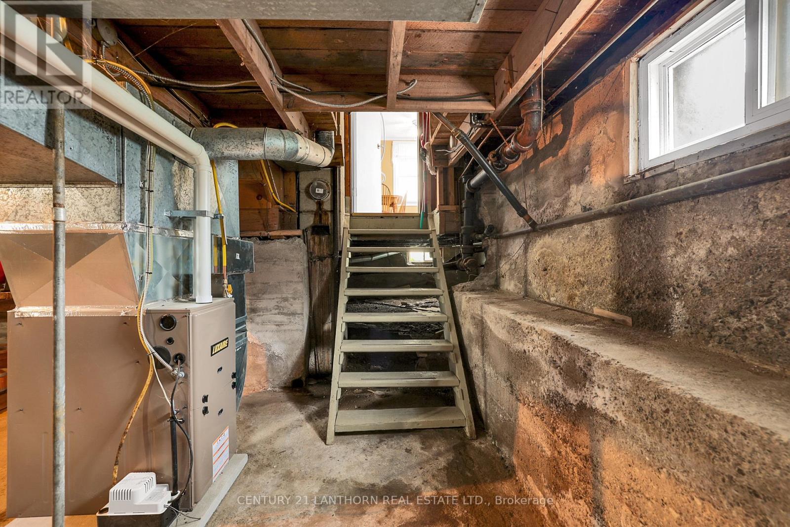 229 ST LAWRENCE STREET W - 30
