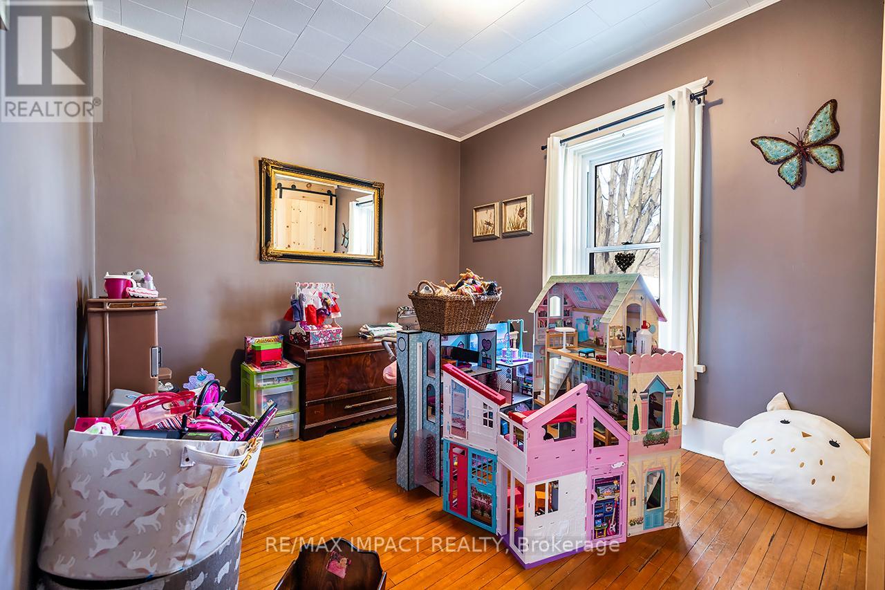 342 METCALF STREET - 19