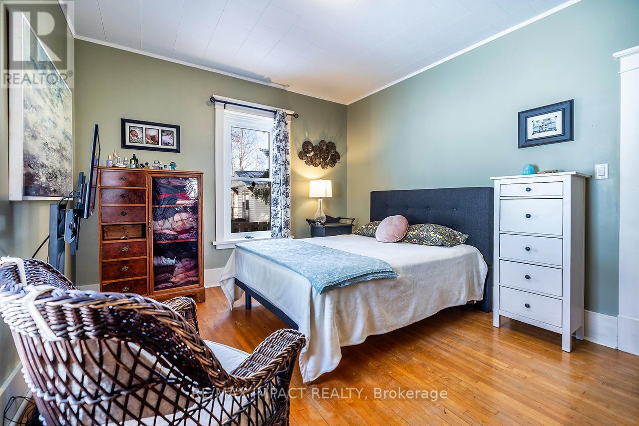 342 METCALF STREET - 21
