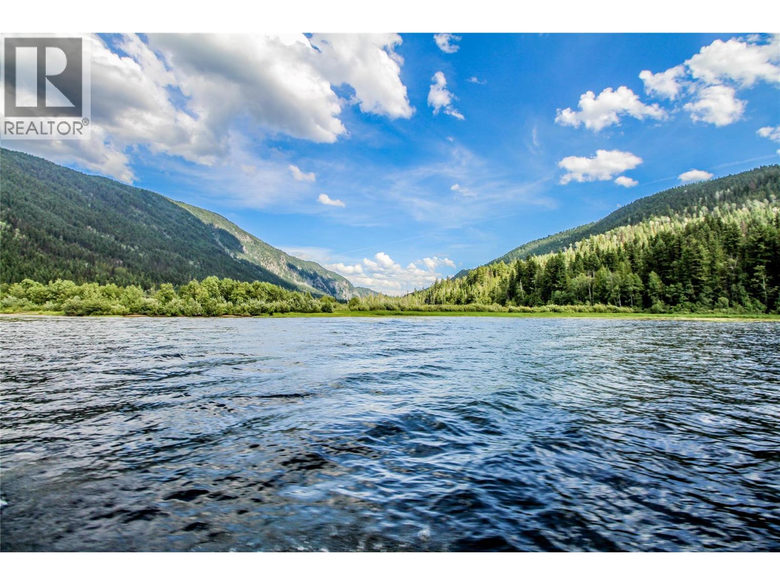 4333 EAST BARRIERE LAKE FS Road Unit# 22, Barriere