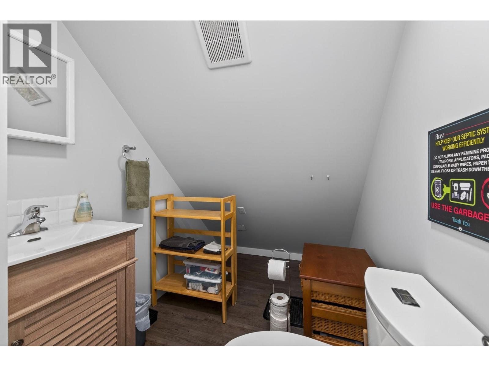 4333 EAST BARRIERE LAKE FS Road Unit# 22, Barriere