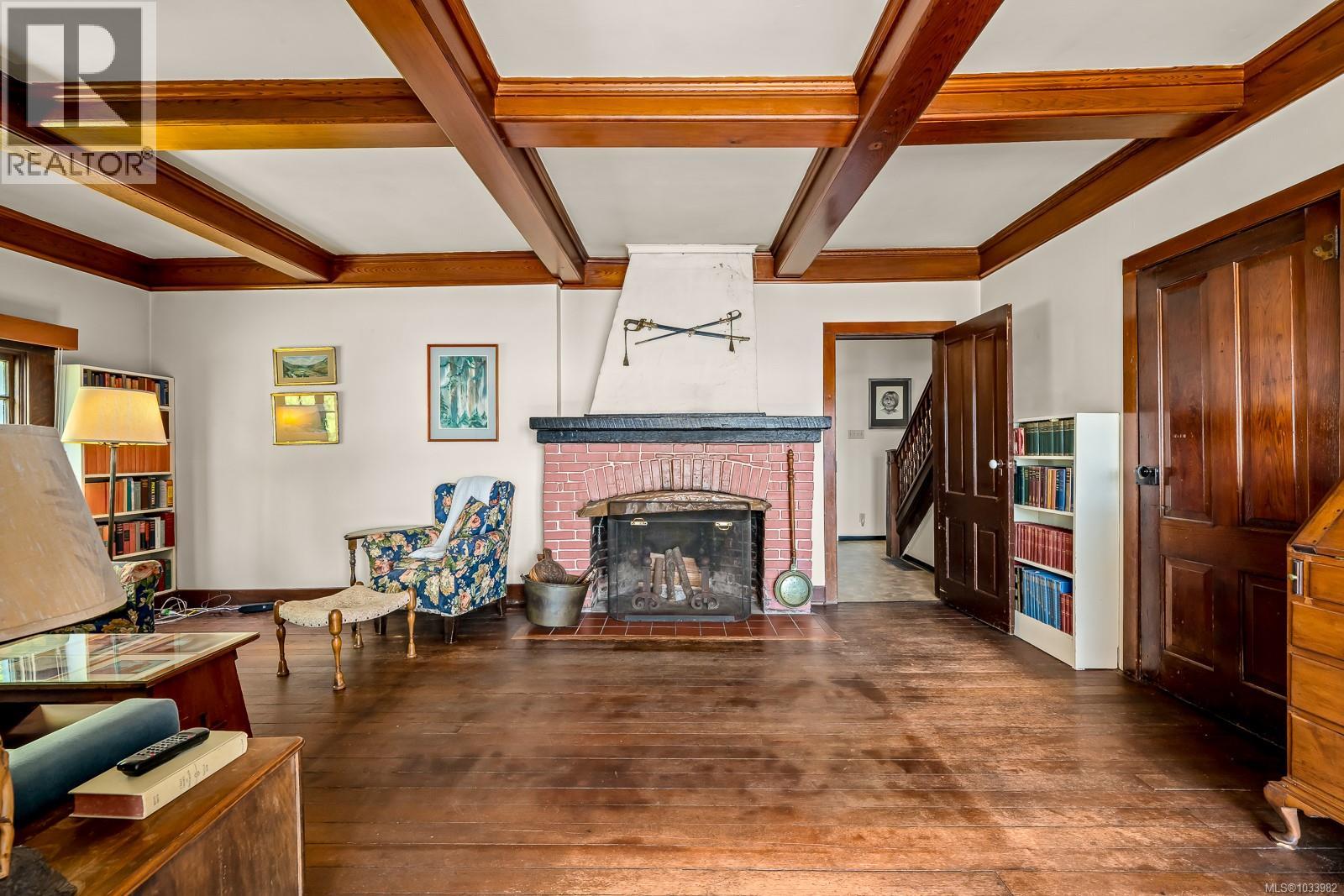 965 Balmoral Rd - 17