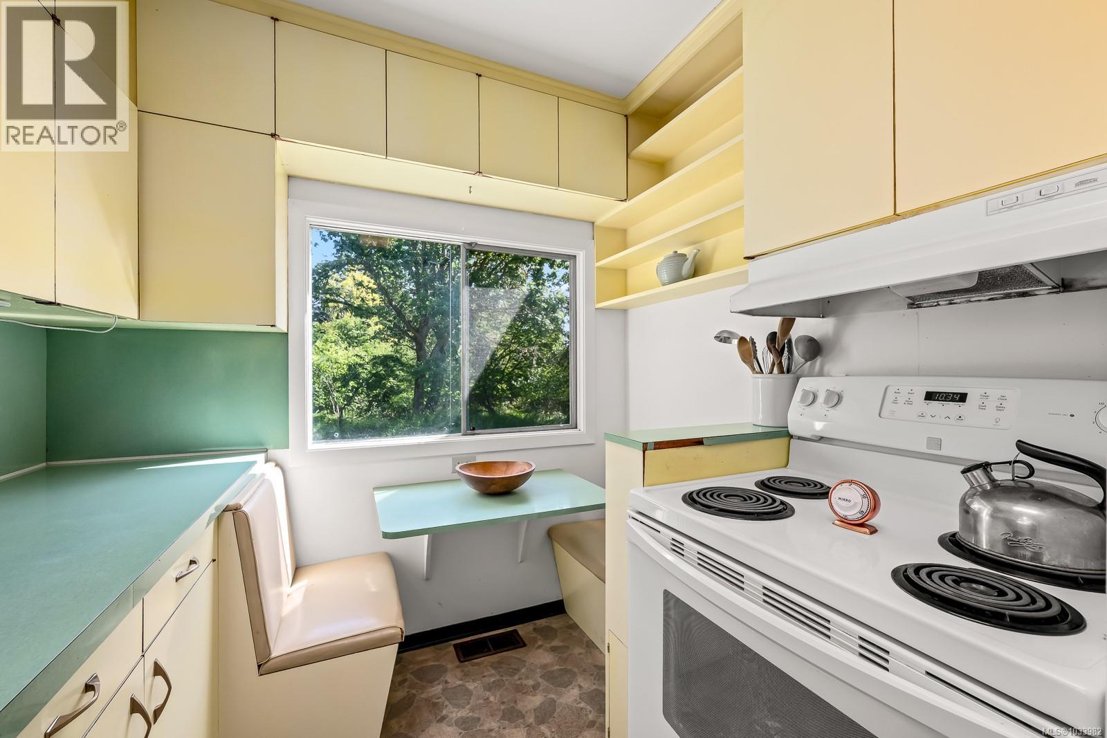 965 Balmoral Rd - 31