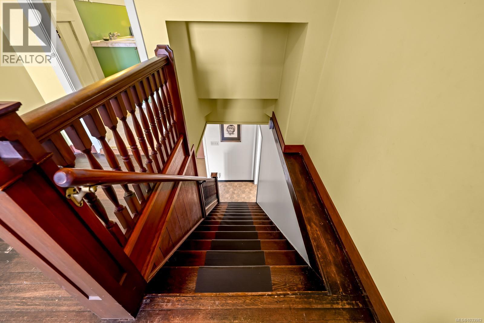 965 Balmoral Rd - 36