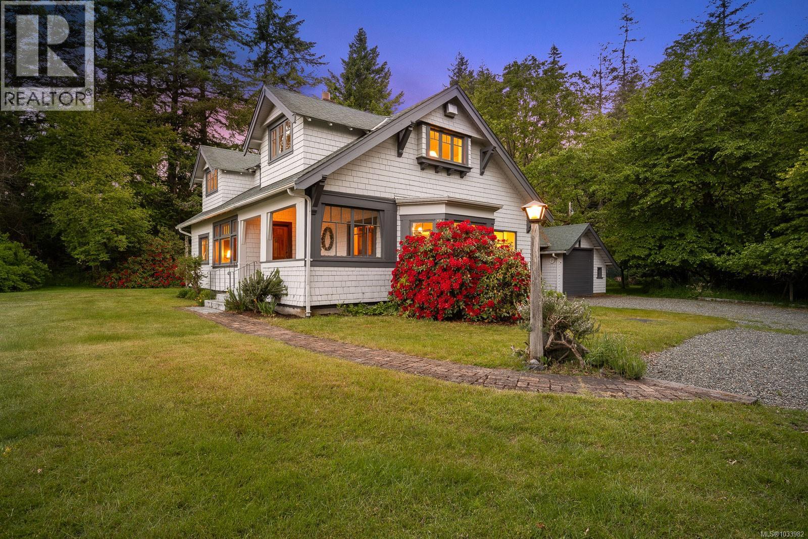 965 Balmoral Rd - 4