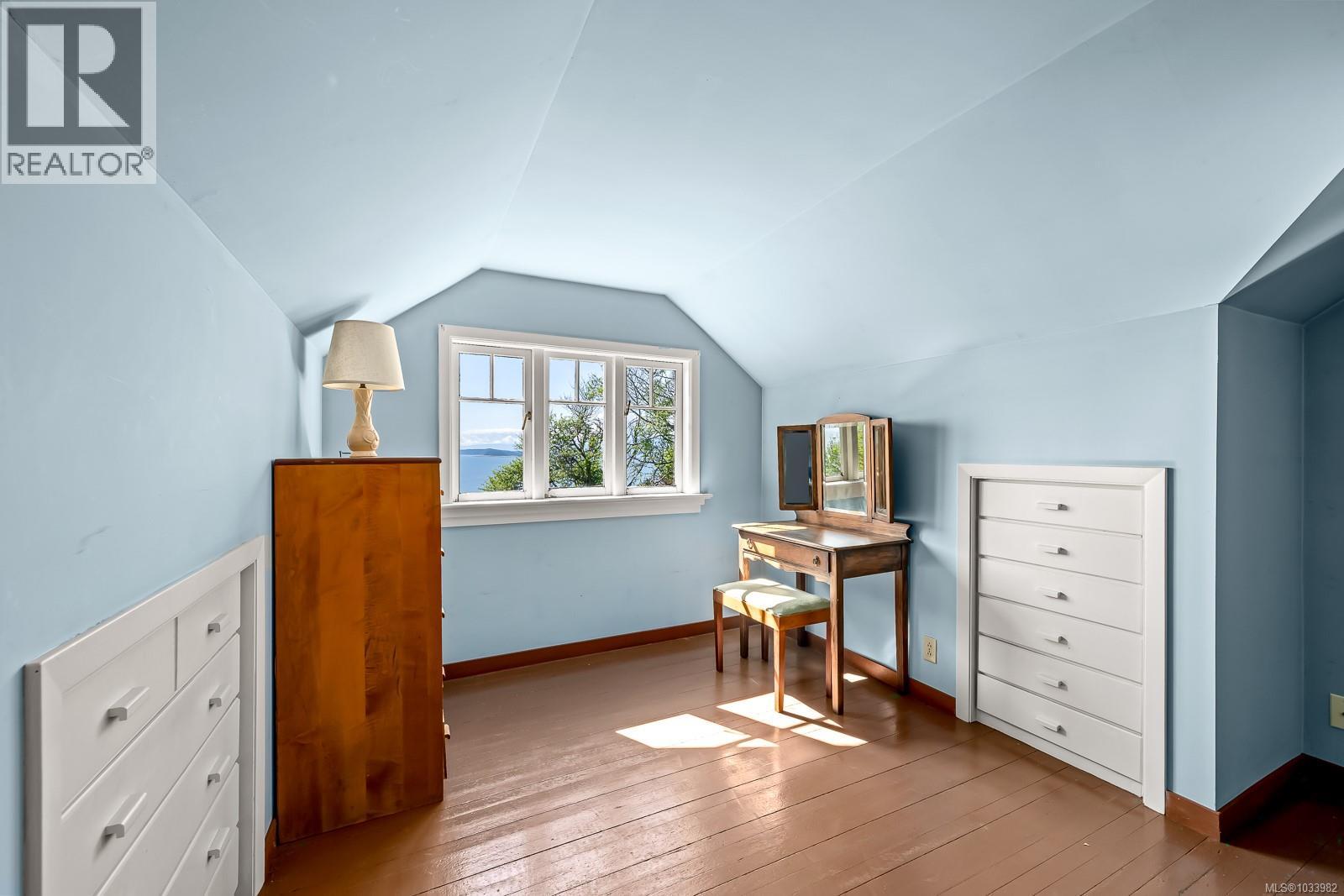 965 Balmoral Rd - 41