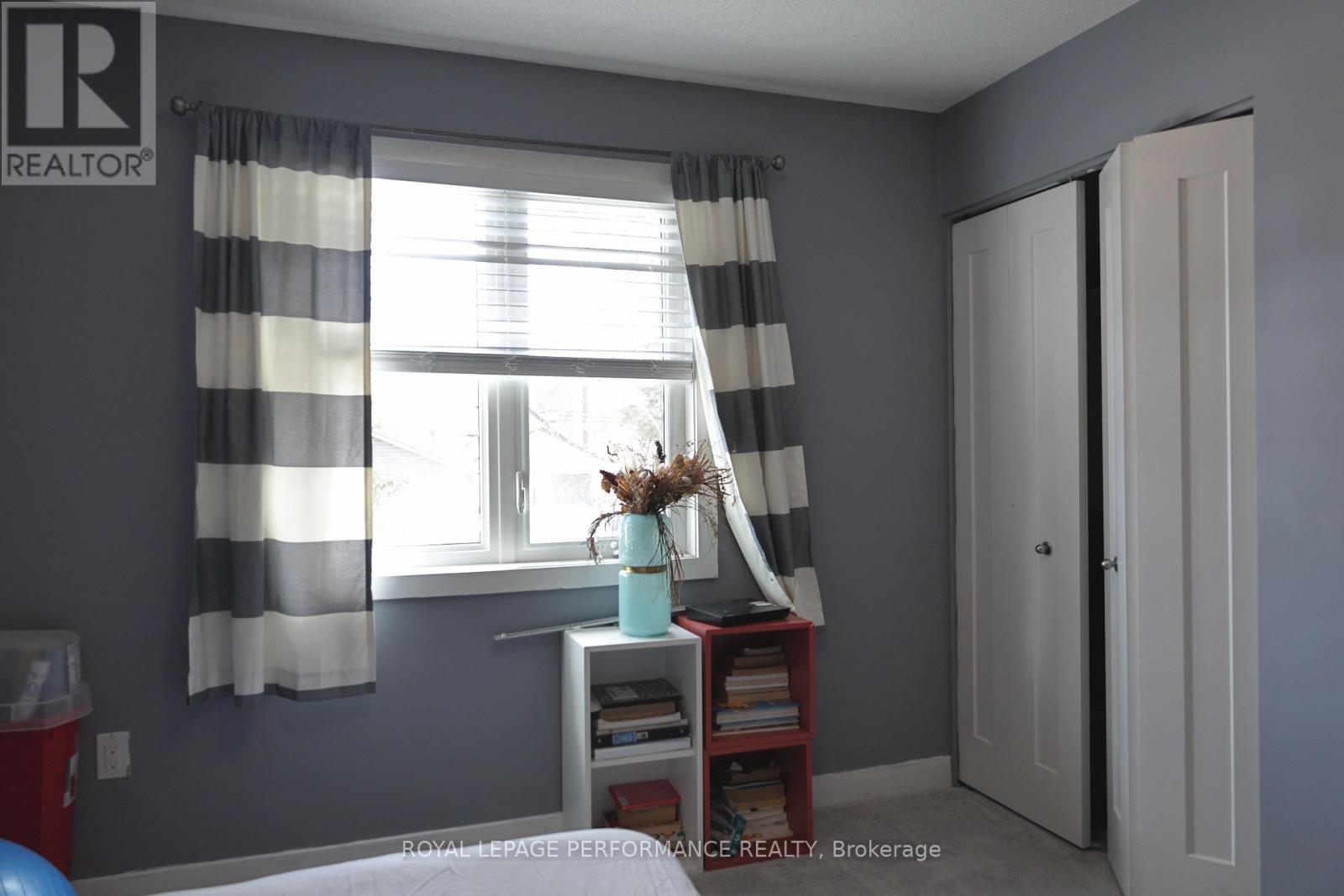 609 ROBERT STREET - 15