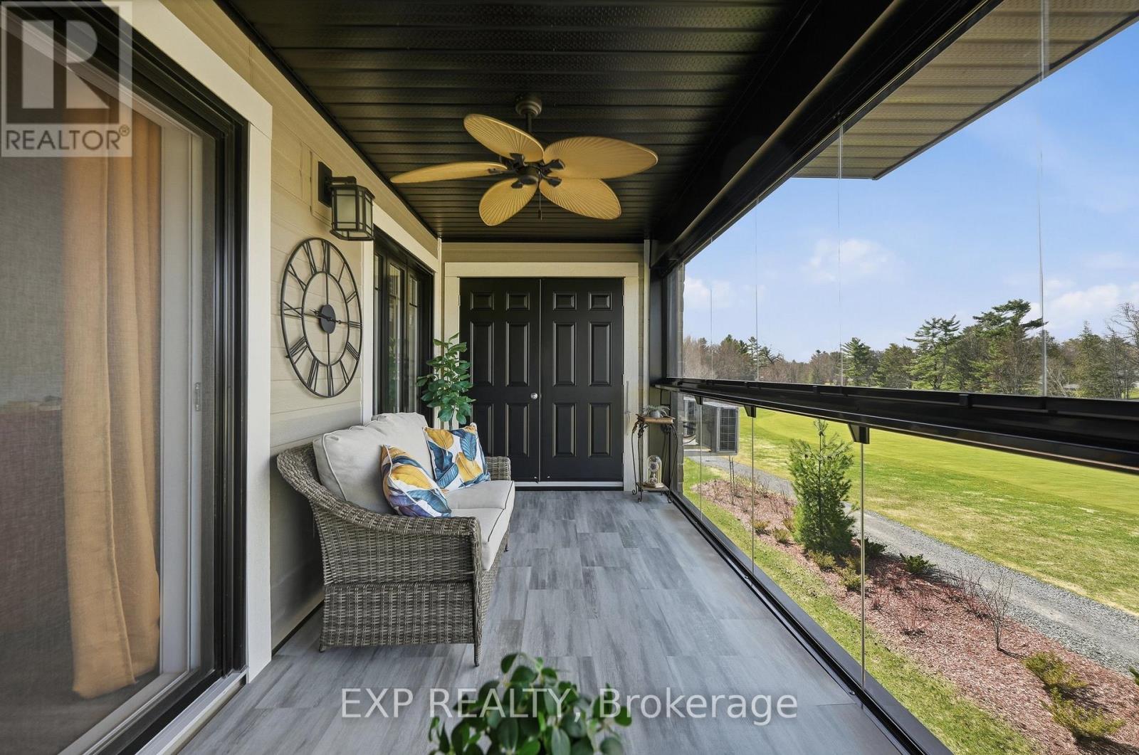 #2114 312 MASTERS LANE - 17