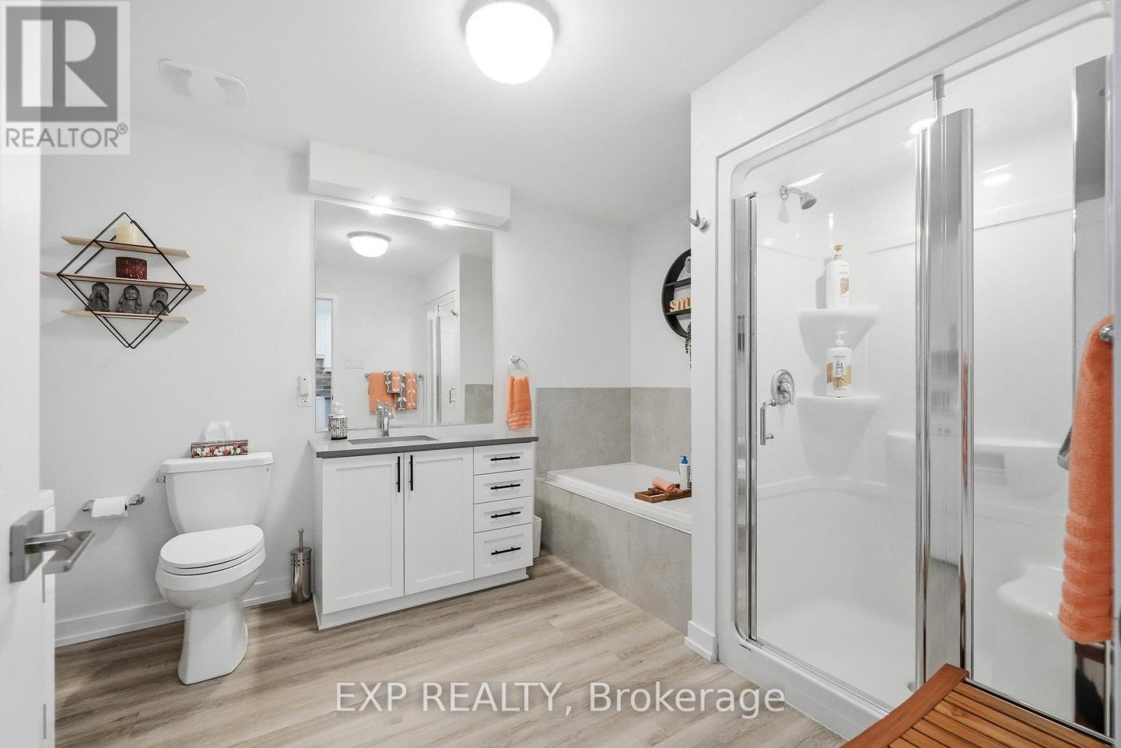 4 Pce bathroom/laundry