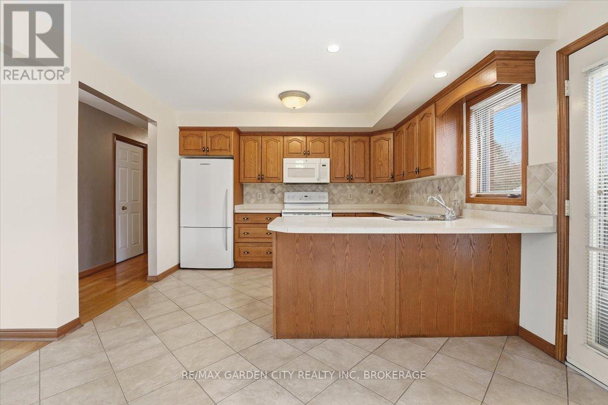 603 BUNTING ROAD, St. Catharines (Bunting/Linwell), Ontario, L2M2Z9 — Photo 10