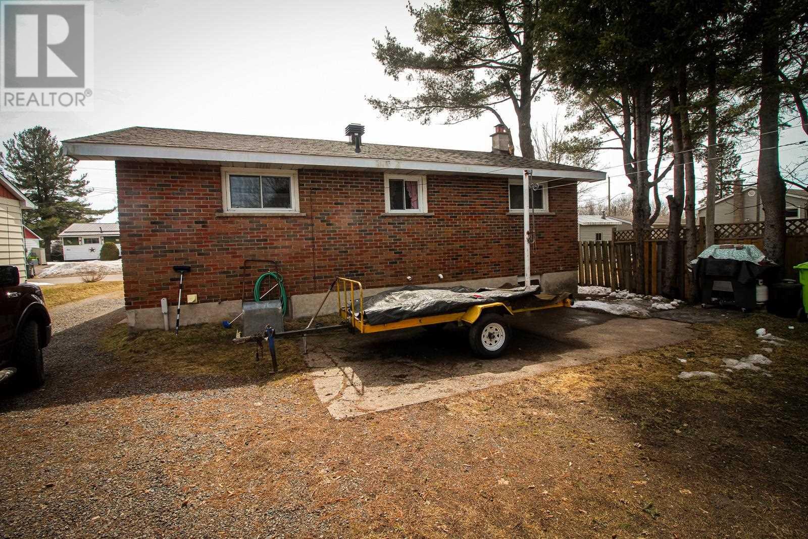 20 Lawson AVE, Sault Ste. Marie, Ontario, P6B4E9 — Photo 8