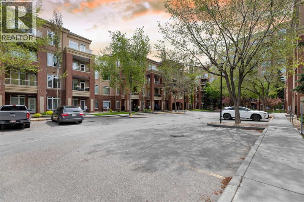 #2108 24 Hemlock Crescent SW - 35