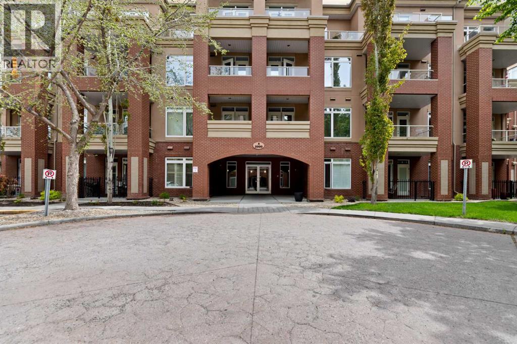 #2108 24 Hemlock Crescent SW - 33