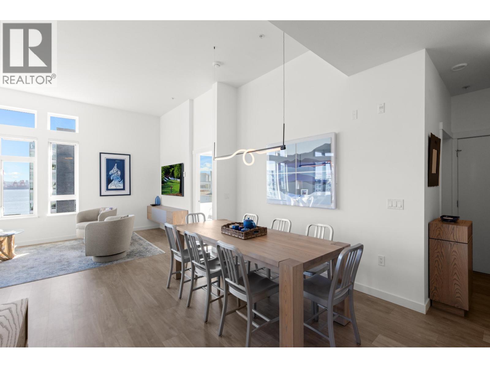 612 123 W 1ST STREET, North Vancouver