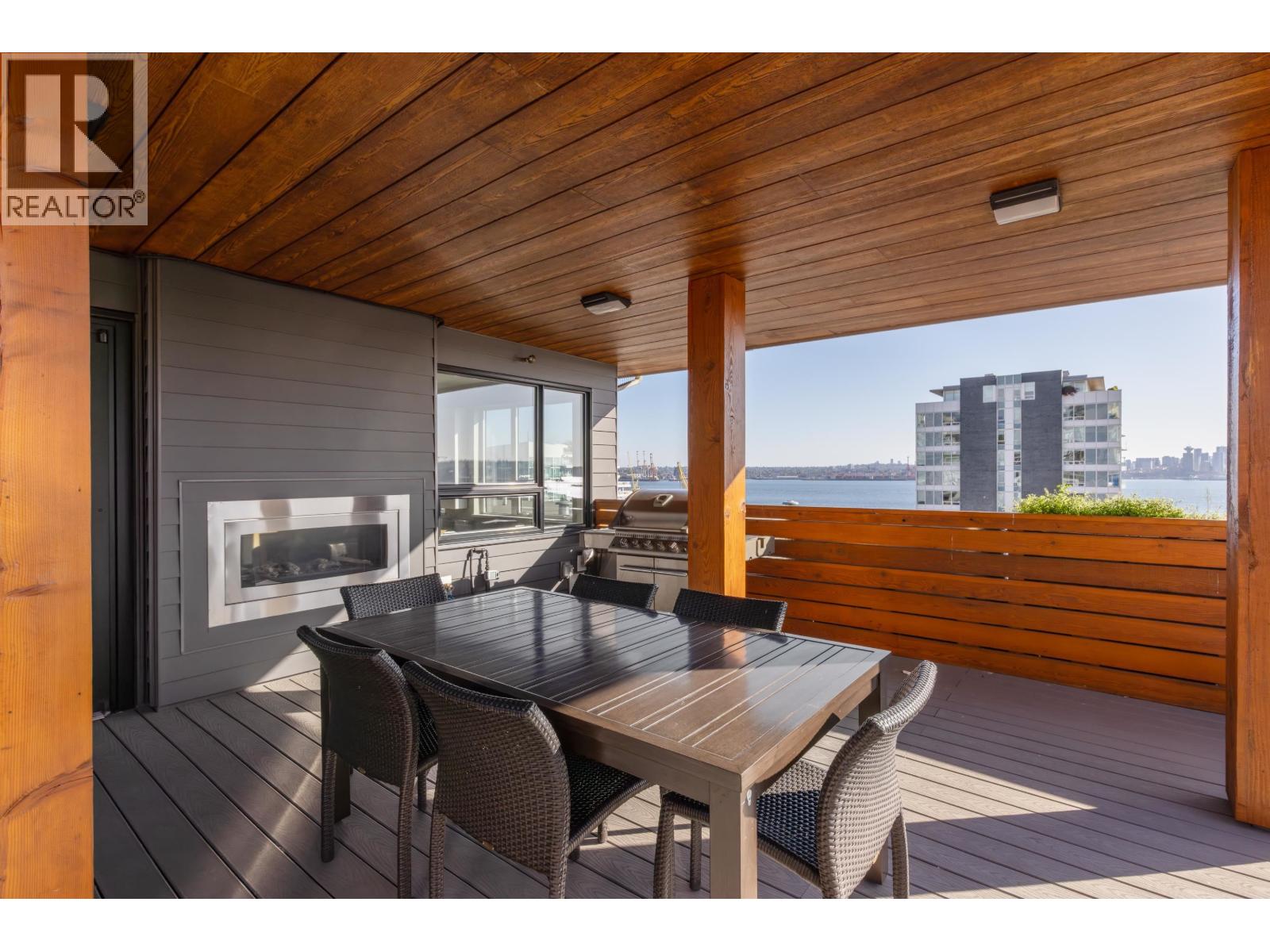 612 123 W 1ST STREET, North Vancouver