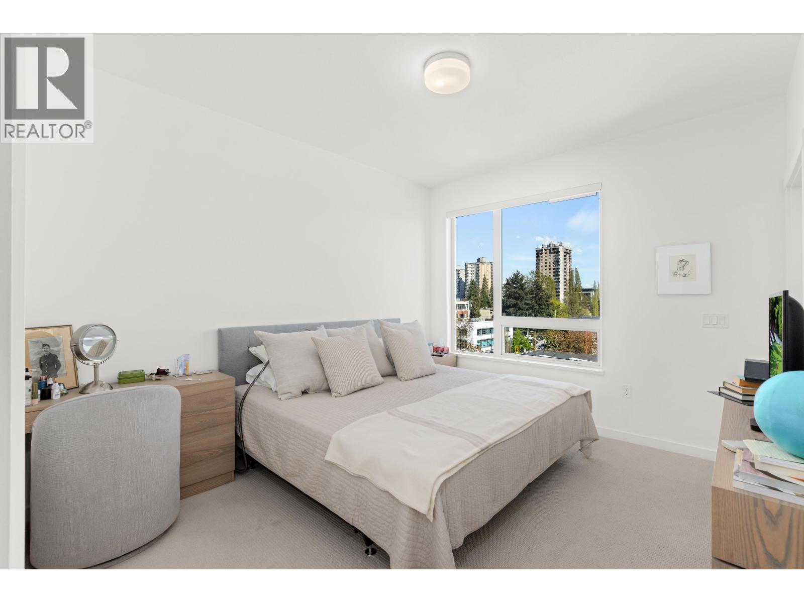612 123 W 1ST STREET, North Vancouver