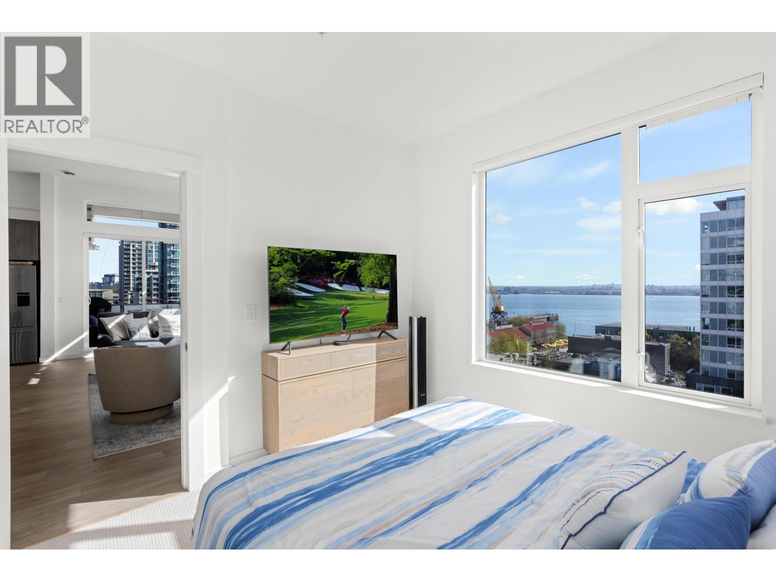 612 123 W 1ST STREET, North Vancouver