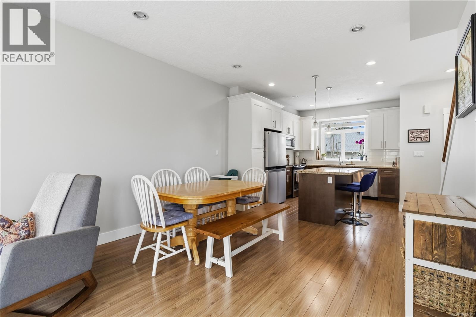 #1 2918 Shelbourne St - 15
